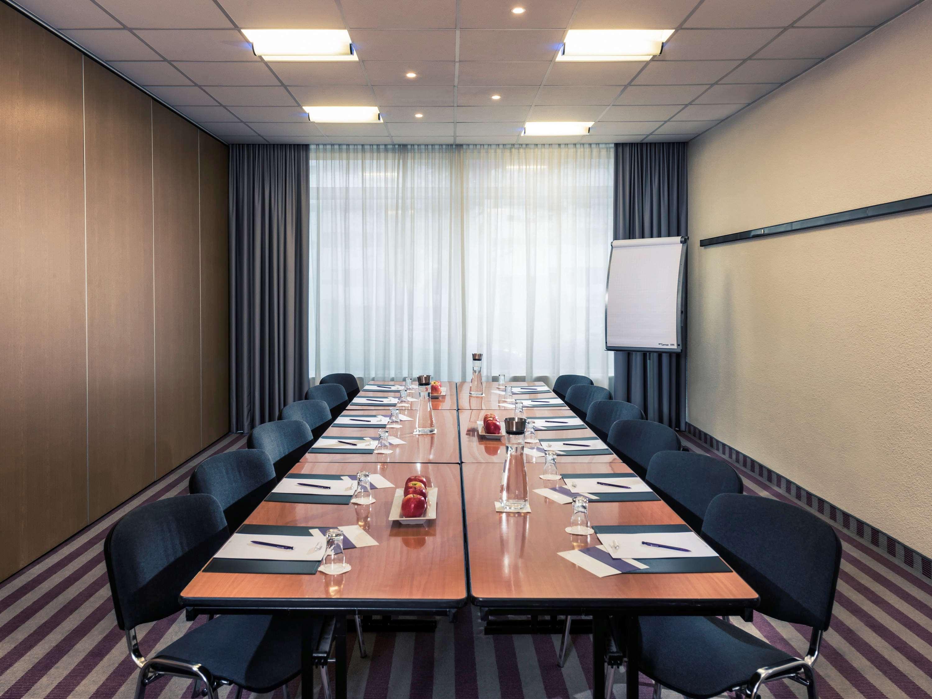 Mercure Hotel Duesseldorf Neuss Exterior photo