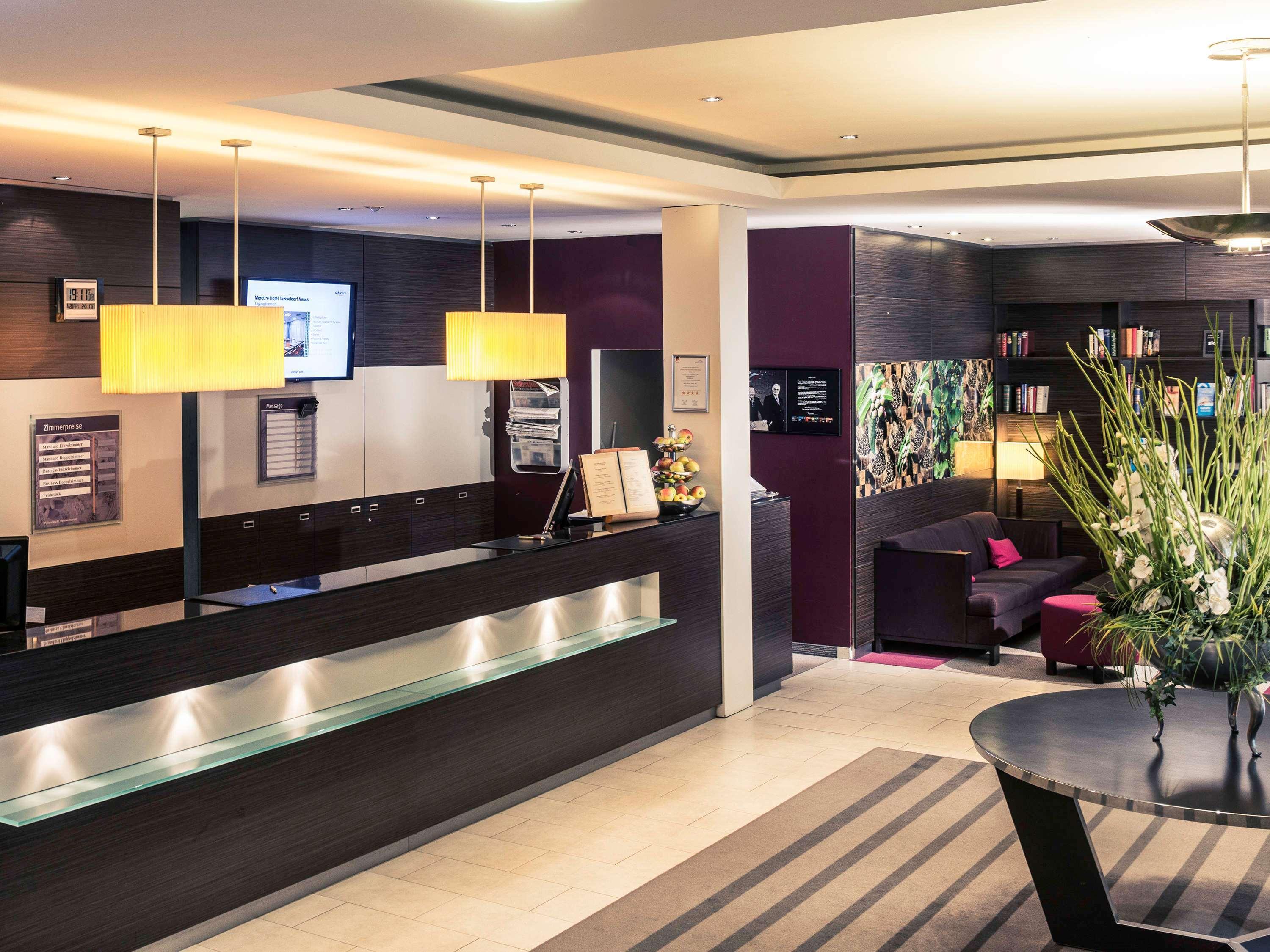 Mercure Hotel Duesseldorf Neuss Exterior photo