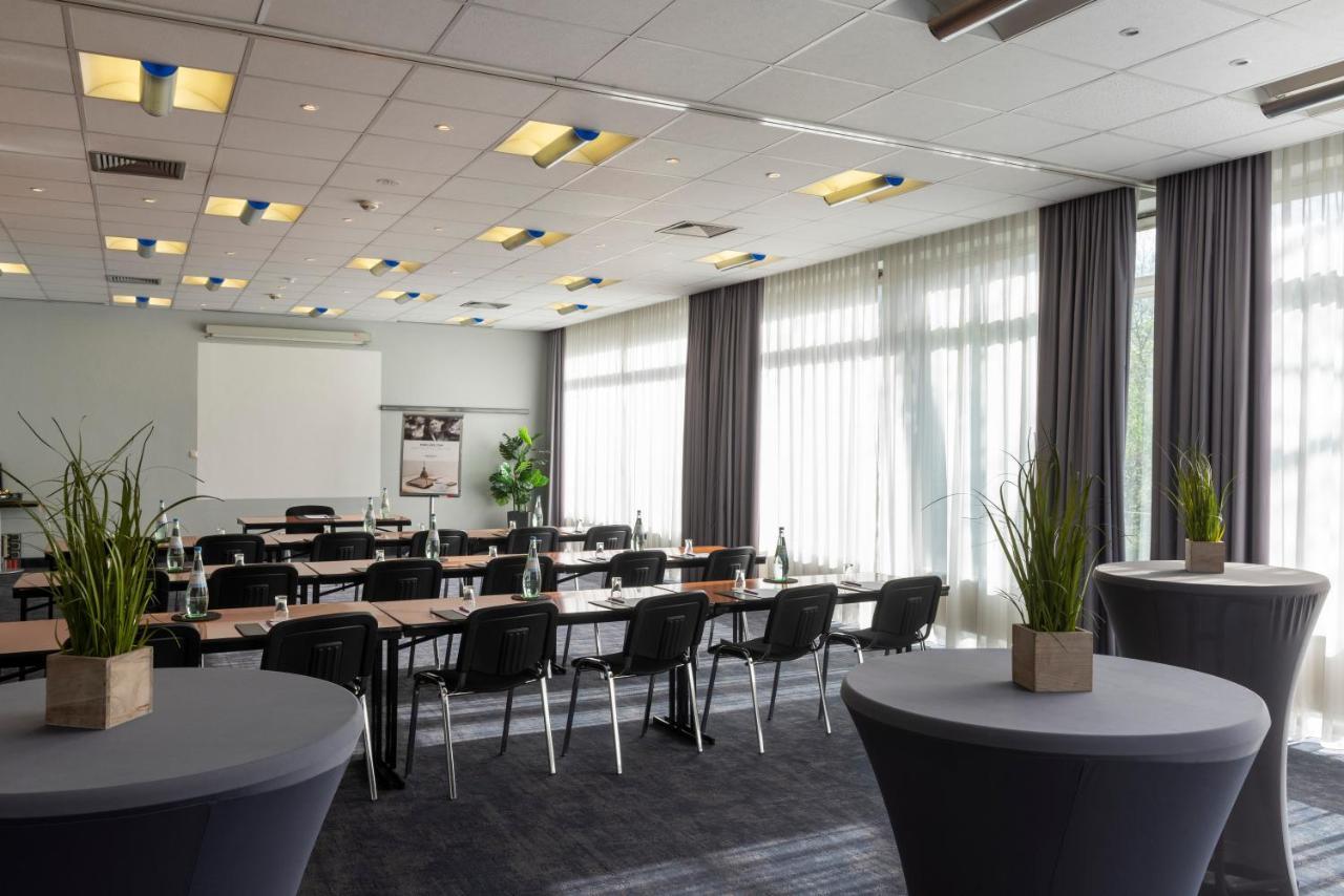 Mercure Hotel Duesseldorf Neuss Exterior photo